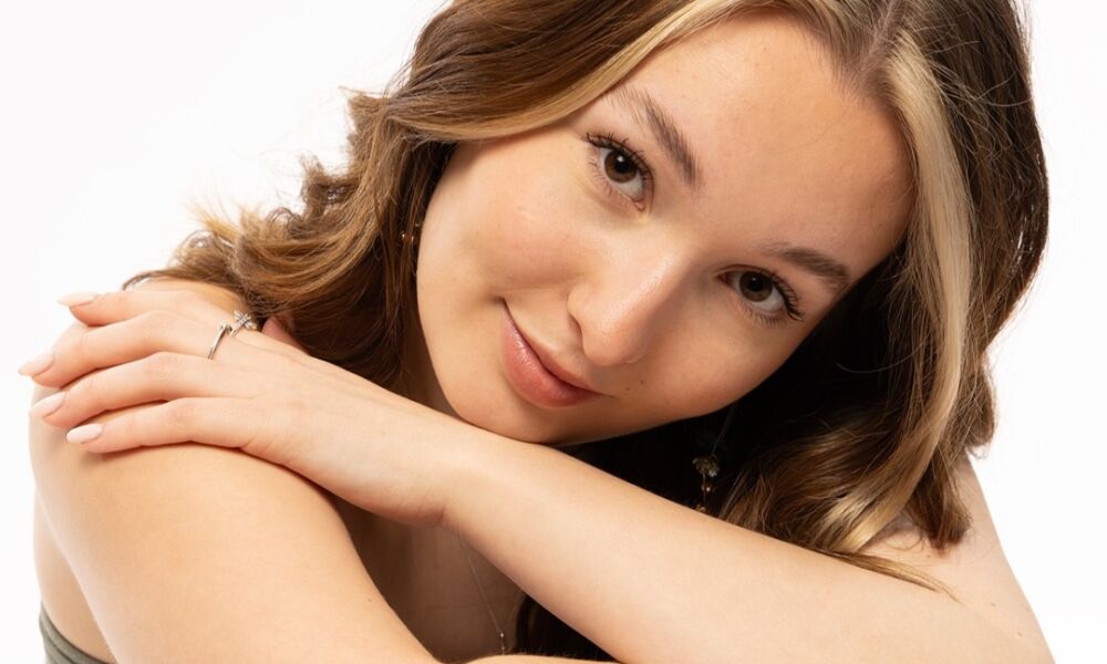 Vocals – Holly Rolfe