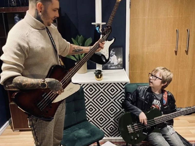 Learn guitar at Top of the Rock Tuition