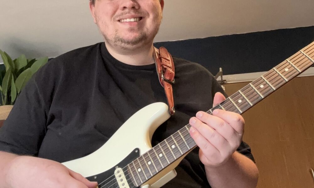 Guitar – Jack Jeffrey
