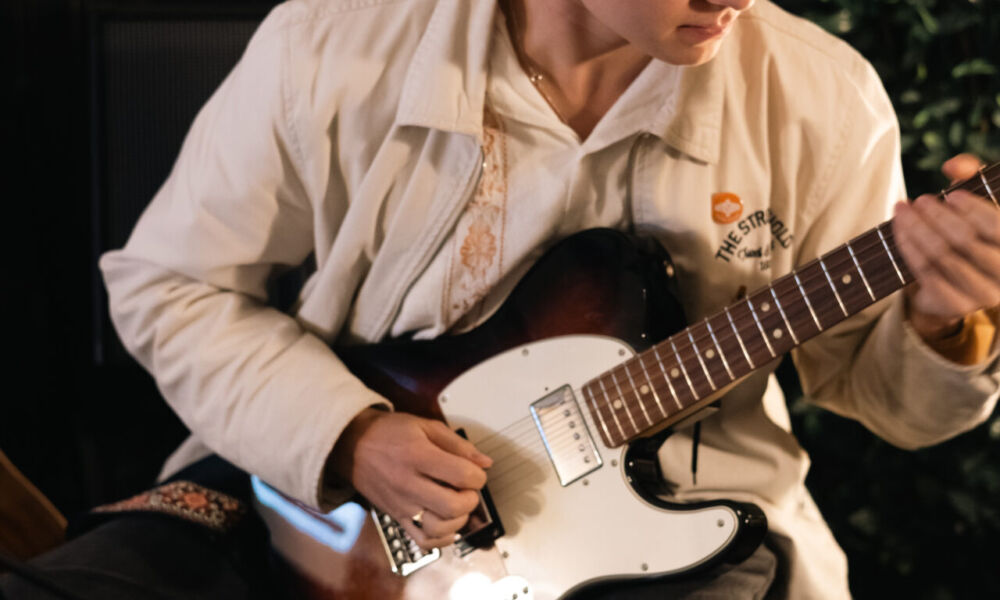 Guitar – Sam Atkins