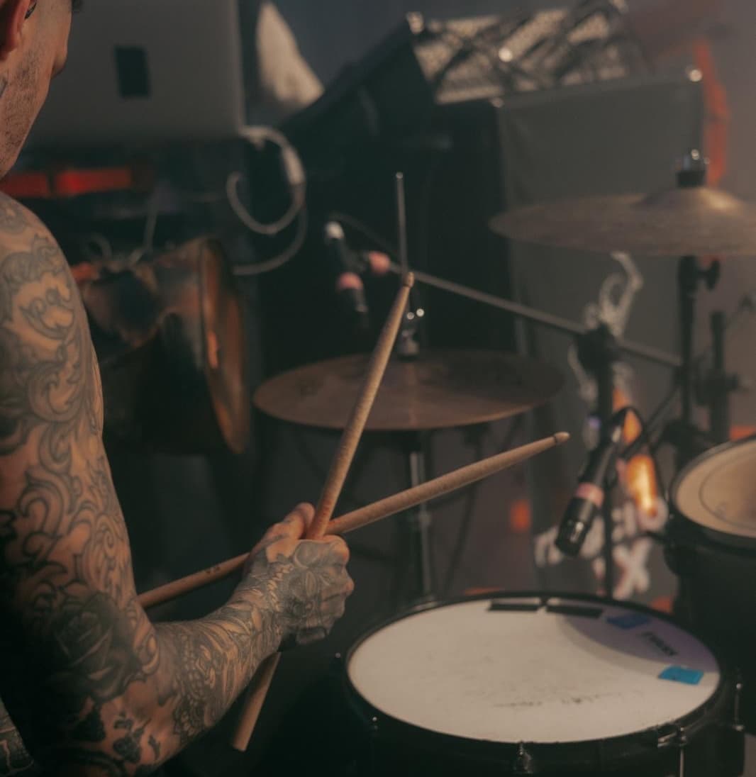 kris-musician-playing-drums