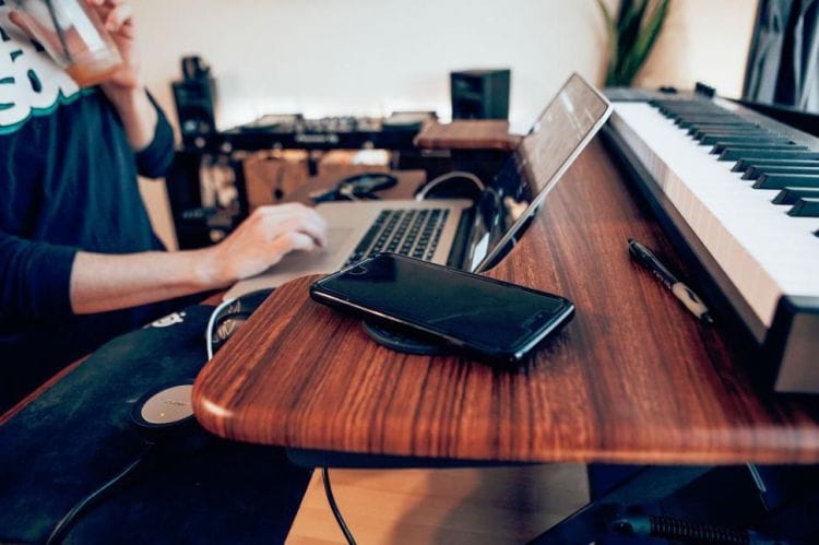 AI in Music Education: Balancing Technology with Creativity