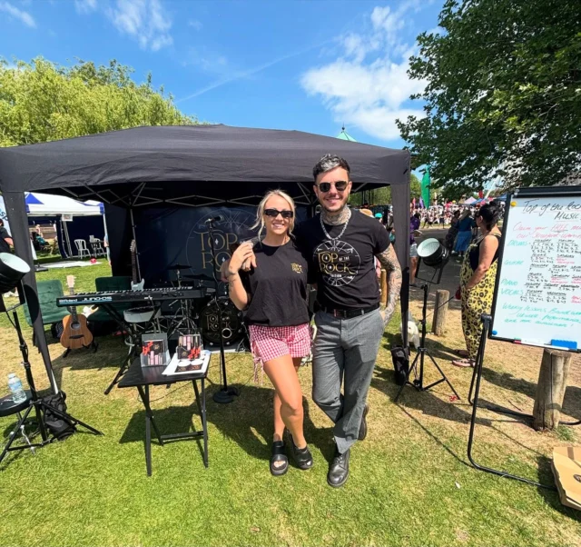 We had a wicked weekend providing free music lessons at @pursuitsfestivalstratford✌🏻 

It was great to get out into our new local community in #stratforduponavon and show the town who we are, what we do, and how they can get involved in music with Top of the Rock 🎶

Already looking forward to next year 🙌