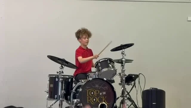 Last week we ran a school assembly and brought along one of our own — Jackson, an incredible young drummer and part of the Top of the Rock family. 🥁

He was nervous and really didn’t want to perform.
I said, “Go for it — you might surprise yourself.”

Well… that smile in this video says it all.
Afterwards? He came straight over and said:
“I want to do that again… but BIGGER!” 💥

Moments like this are everything.

It’s not just about music — it’s about confidence, growth, and finding joy in the leap.

So proud of you, Jackson. Let’s go bigger next time. 🎶✨

#TopOfTheRockTuition #DrummerKid #YoungMusician #MusicEducation #SchoolAssembly #MusicConfidence #LetThemShine #BuildingConfidence #MusicInspiration #ProudTeacher #DrumLife #KidsWhoDrum #TakeTheLeap