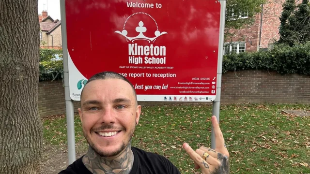 Kineton high, we’re coming for ya‼️

We’ve had a great 2 mornings delivering music assemblies to students at @kinetonhighschool_official and we are back next week for 2 more! 

As of January, we are excited to be taking over the musical education offerings at the school, delivering one-on-one #drum #guitar #piano and #vocal lessons during school/term time 👊🏻