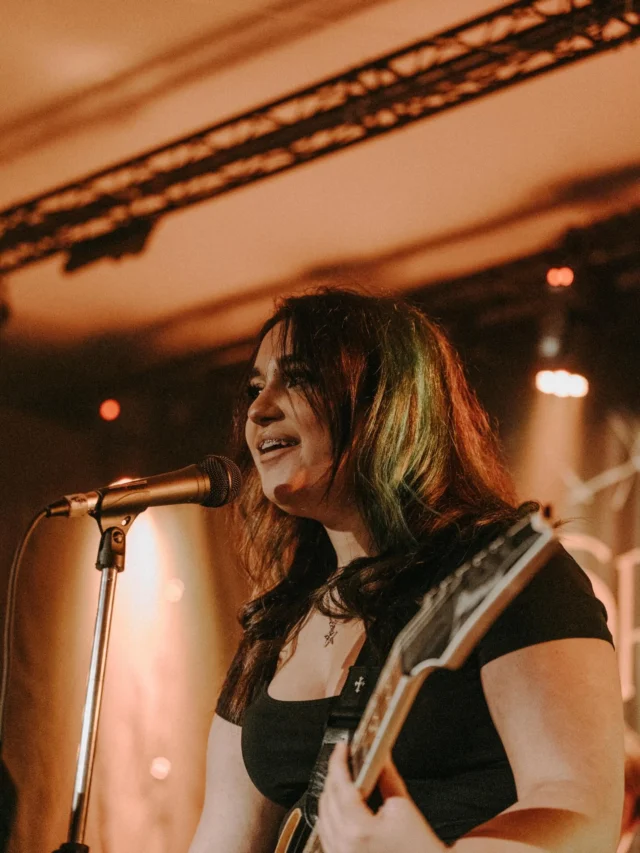 VOCAL LESSONS AT TOP OF THE ROCK 🎤

Our vocal lessons aren’t just about belting songs, they’re about building confidence, learning about voice health and technique, and improving tone and range… 

We have a range of fantastic vocal teachers who can tailor your singing lessons to your own personal wants and needs, so get in touch to book your FREE 30 minute lesson 🤘🏻🔥